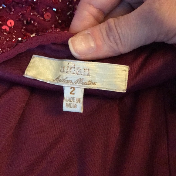 NWT. Burgundy formal gown maxi sequence - Picture 7 of 8